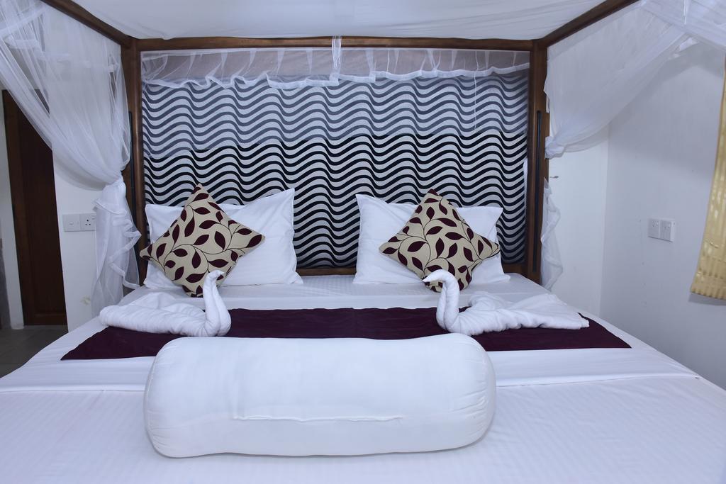 Safari Queens Resort 우다왈라웨 외부 사진